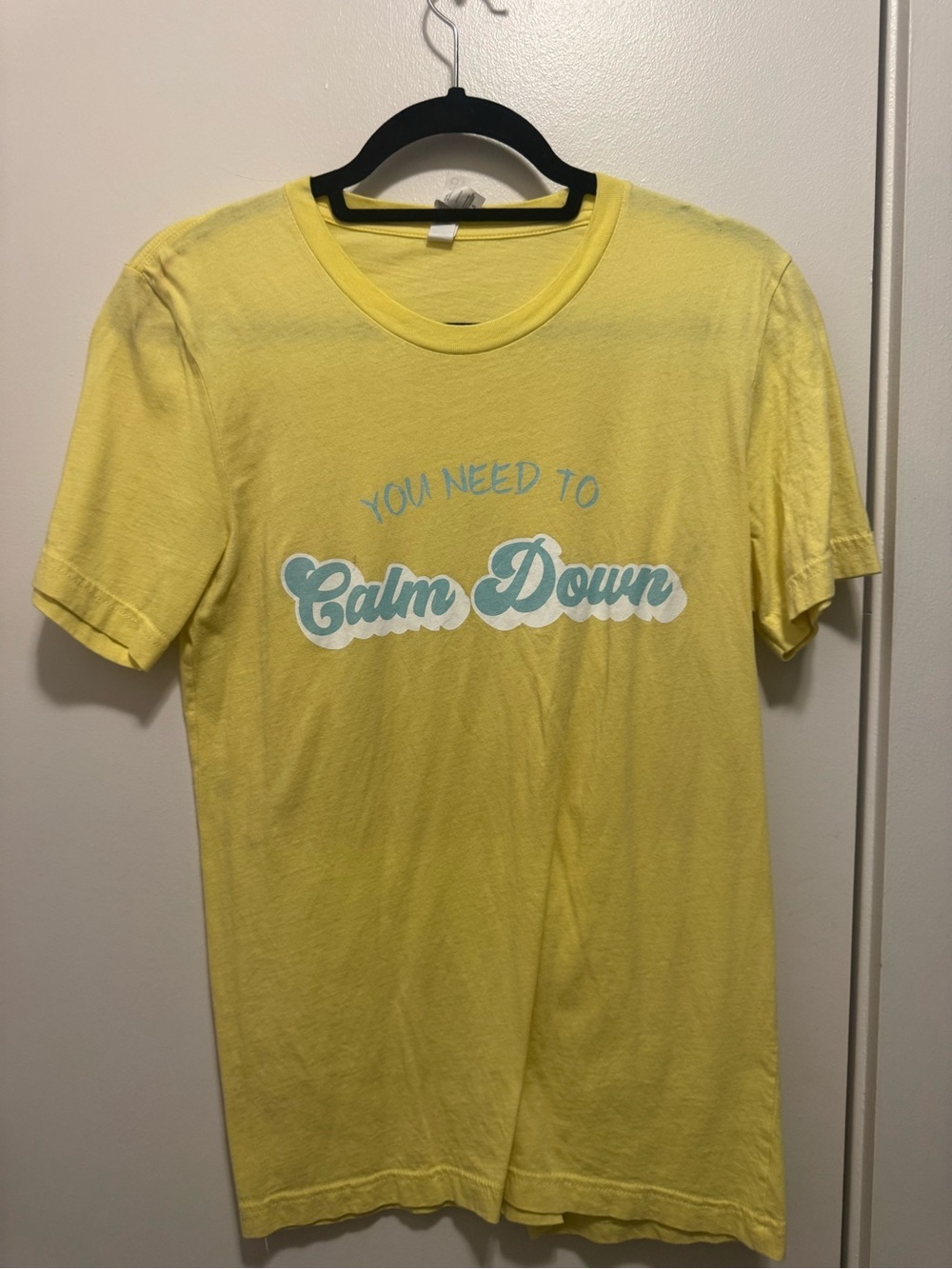 Women’s Small Taylor Swift ‘You need to Calm Down’ Canvas Yellow t Shirt